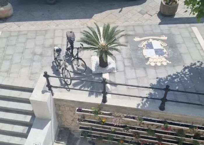 Lady Saturno's Lägenhet